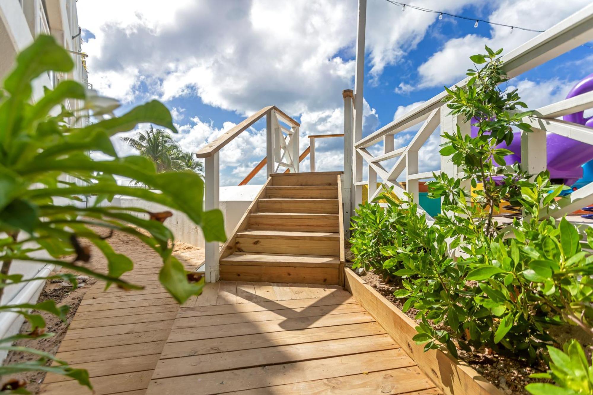 Maho Beach House - Luxe 1-Bedroom - Ocean View Exterior foto